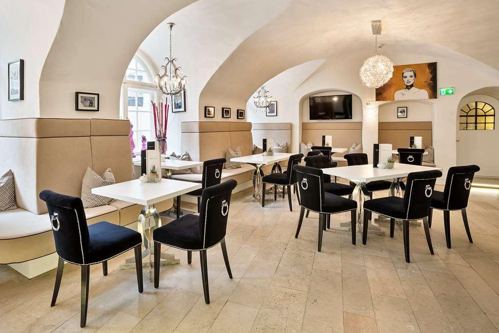 Radisson Blu Hotel Altstadt, Solnohrad Restaurace fotografie