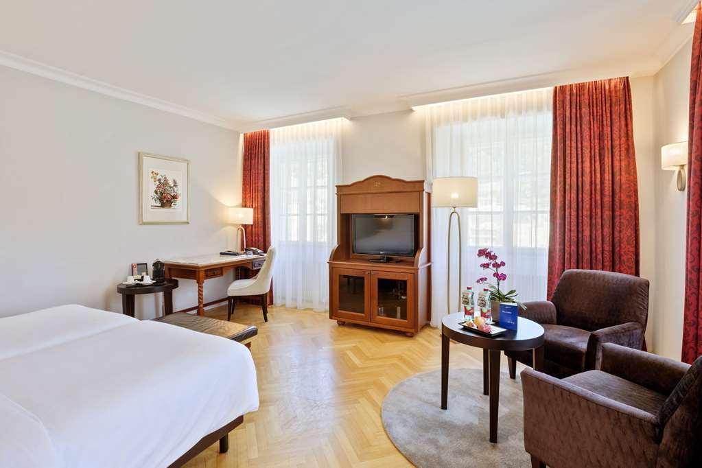 Radisson Blu Hotel Altstadt, Solnohrad Pokoj fotografie